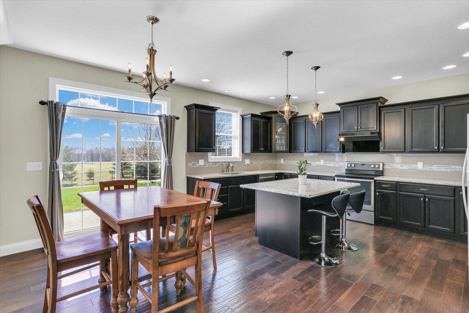 1205 East White Oak Road Mahomet, IL 61853 - Photo 13 of 60