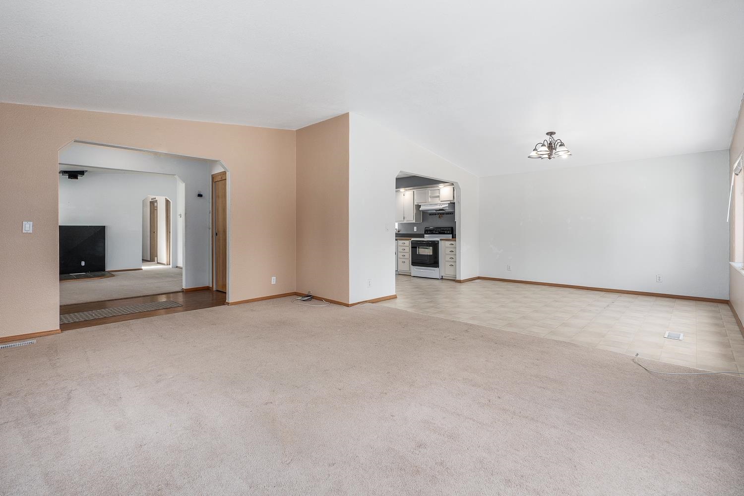5404 North Rambo Road Spokane, WA 99224 - Photo 5 of 45