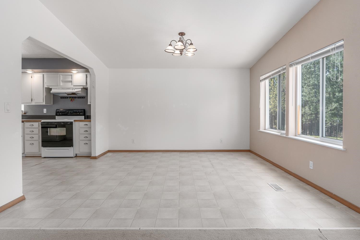 5404 North Rambo Road Spokane, WA 99224 - Photo 6 of 45