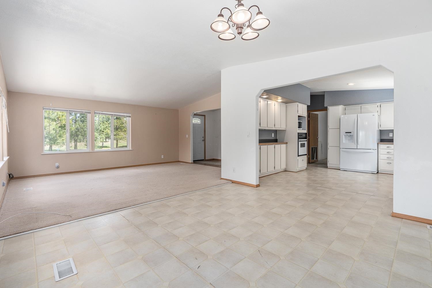 5404 North Rambo Road Spokane, WA 99224 - Photo 8 of 45