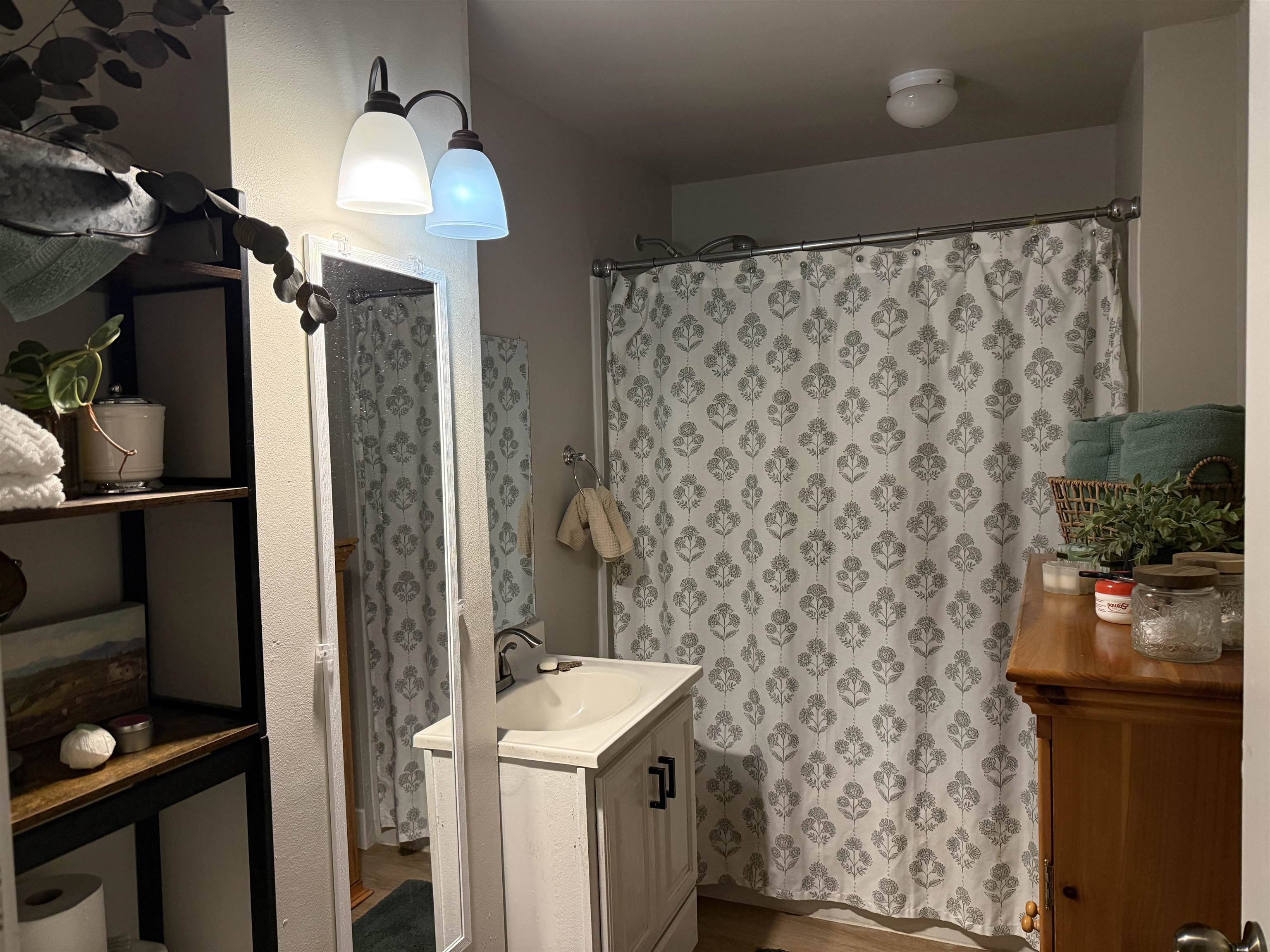 324 East Pacific Street Appleton, WI 54911 - Photo 8 of 13