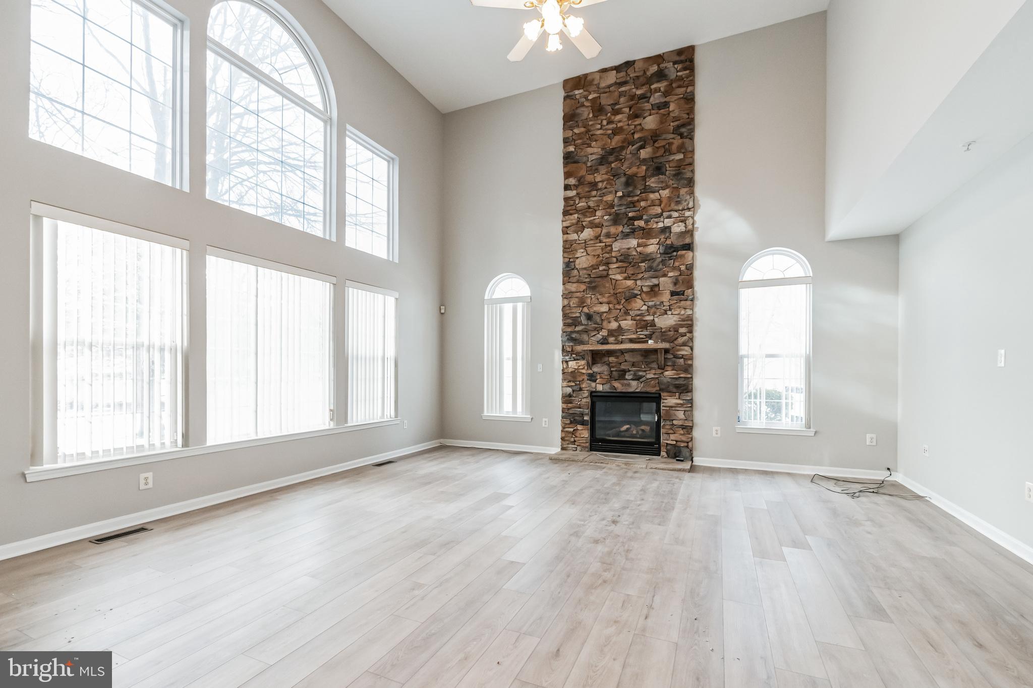 13602 England Court Laurel, MD 20708 - Photo 2 of 29 Gallery Image 2
