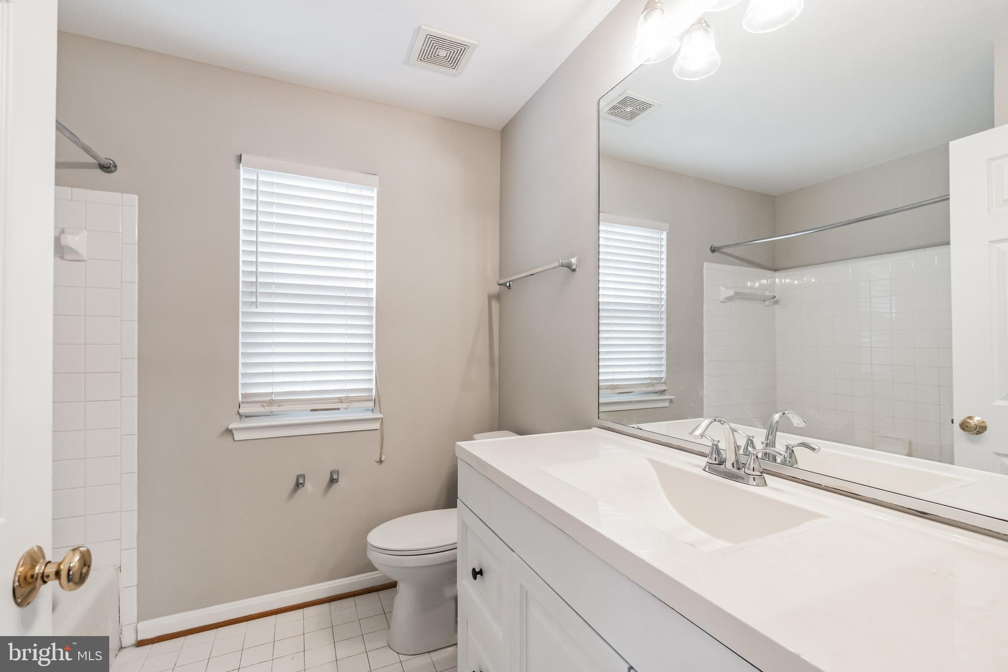 13602 England Court Laurel, MD 20708 - Photo 21 of 29 Gallery Image 21