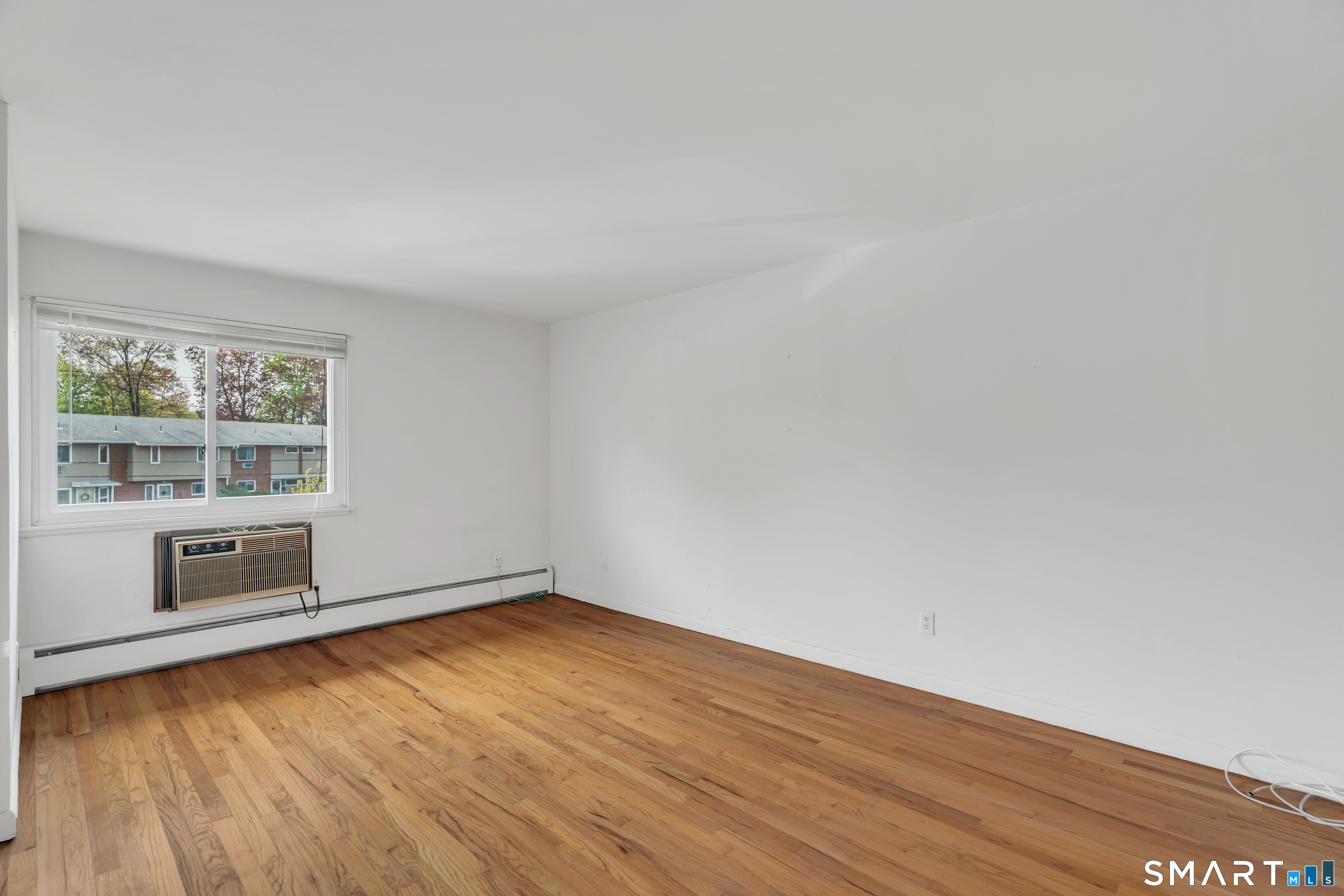 118 Centerbrook Road Hamden, CT 06518 - Photo 11 of 29