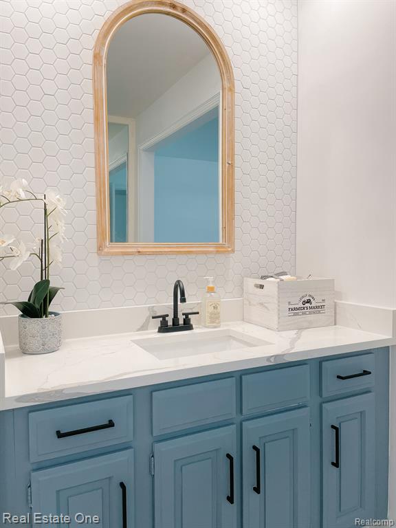 19710 West 13 Mile Road, Unit 106 Beverly Hills, MI 48025 - Photo 21 of 40