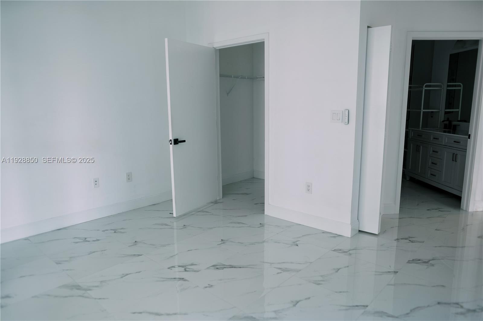 1111 Southwest 1st Avenue, Unit 3320N Miami, FL 33130 - Photo 11 of 20 a view of an empty room