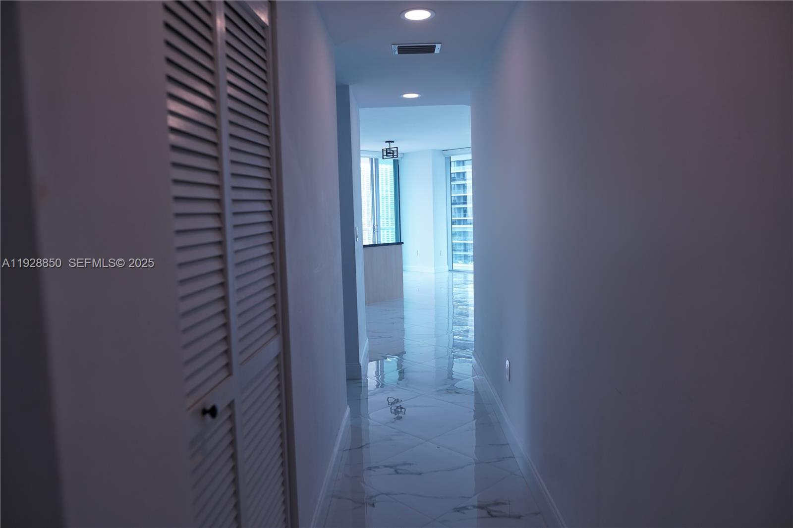 1111 Southwest 1st Avenue, Unit 3320N Miami, FL 33130 - Photo 20 of 20 a view of hallway with livingroom