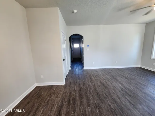 $1,700 | 205 Shallowbag Bay Lane, Jacksonville, NC 28546