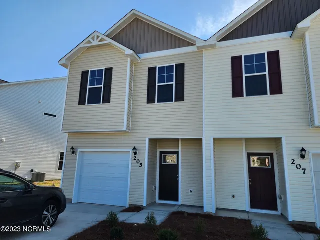 $1,700 | 205 Shallowbag Bay Lane, Jacksonville, NC 28546