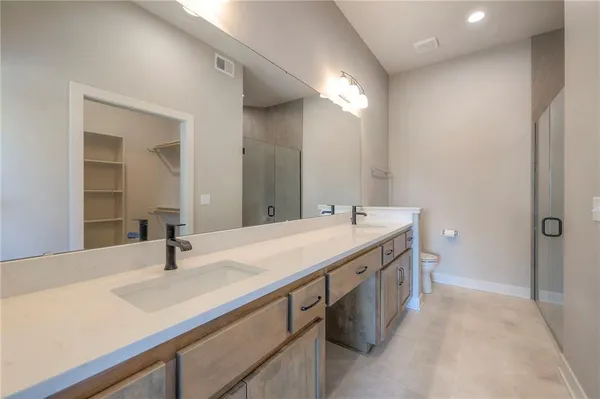 $479,900 | 11407 Trevor Drive, Peculiar, MO 64078