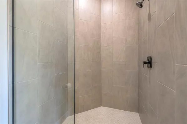 $479,900 | 11407 Trevor Drive, Peculiar, MO 64078