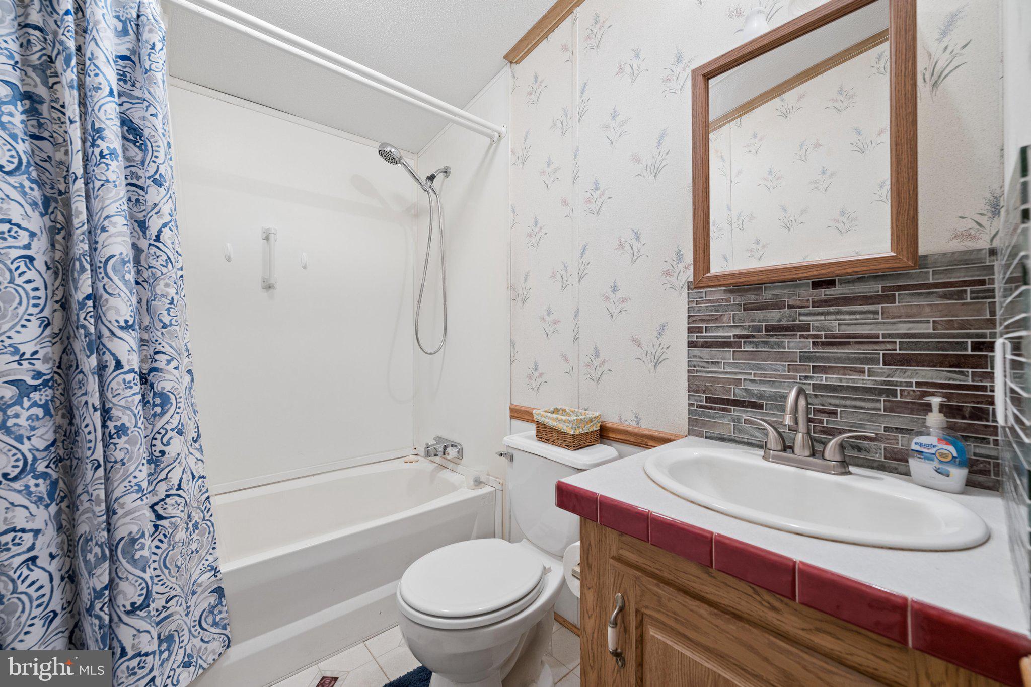 10738 Daysville Road Frederick, MD 21701 - Photo 32 of 47 Bathroom