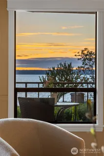 $1,550,000 | 6436 Lake Washington Boulevard Northeast, Unit 5, Kirkland, WA 98033