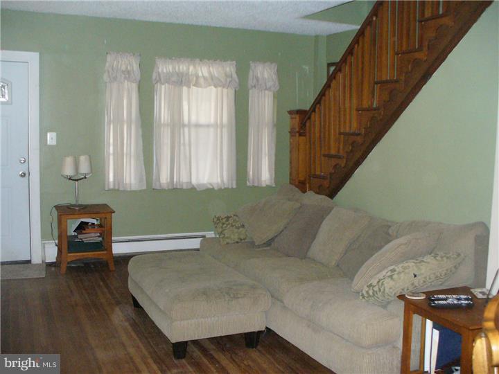 208 East Roland Road Brookhaven, PA 19015 - Photo 1 of 7 Gallery Image 1