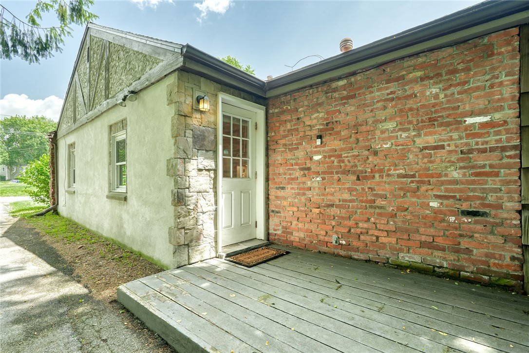 165 Penhurst Road Brighton, NY 14610 - Photo 2 of 26 Side Entrance