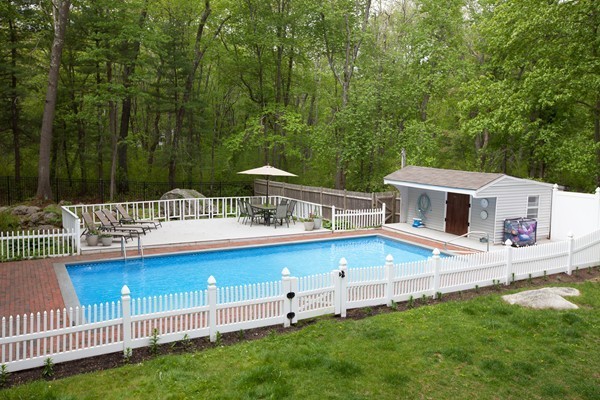 18 Volunteer Road Hingham, MA 02043 - Photo 27 of 28 Gallery Image 27