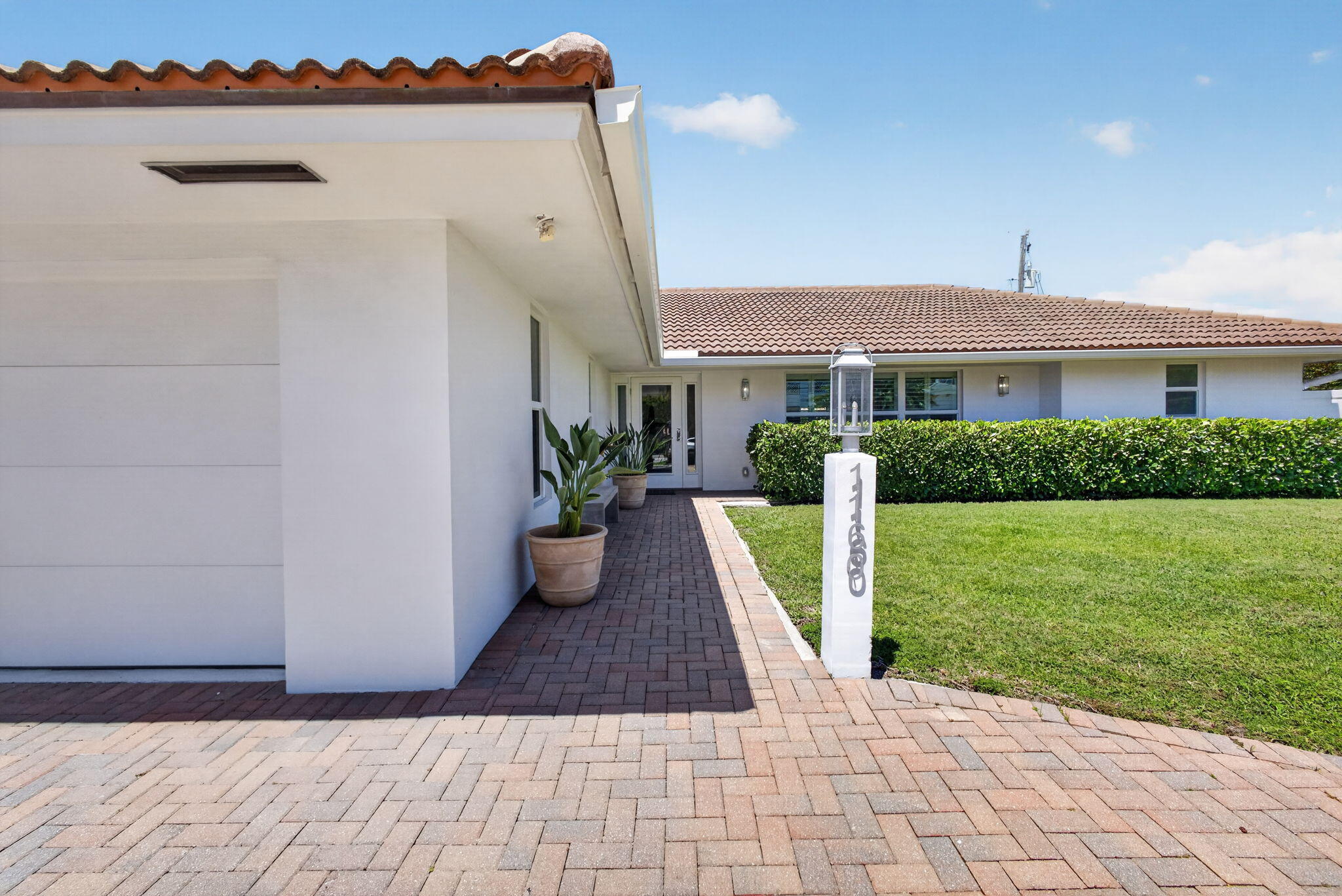 1160 Coral Way Singer Island, FL 33404 - Photo 3 of 62 6-web-or-mls-5D1A0948