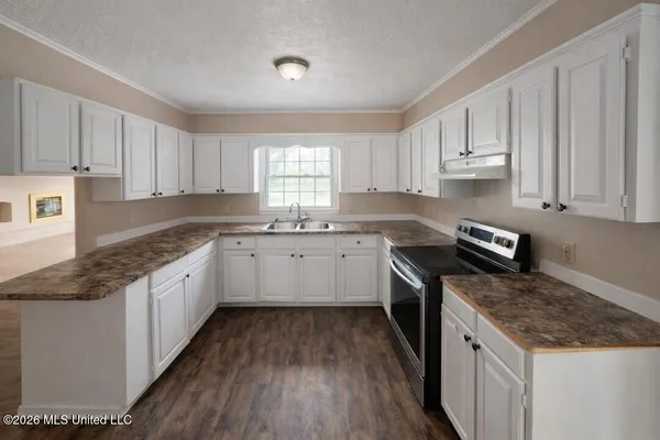 $159,900 | 239 West College Street, Hickory, MS 39332