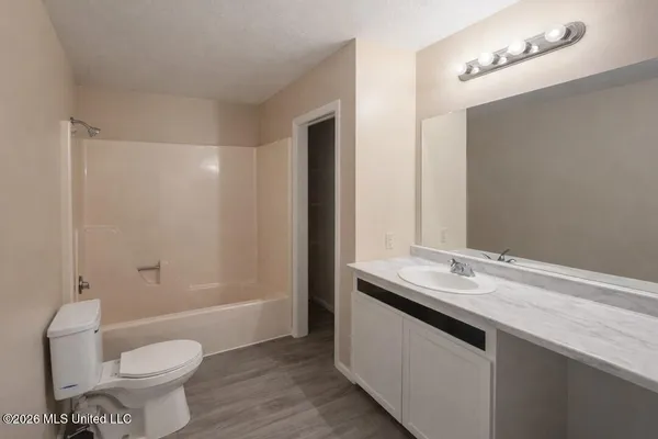 $159,900 | 239 West College Street, Hickory, MS 39332