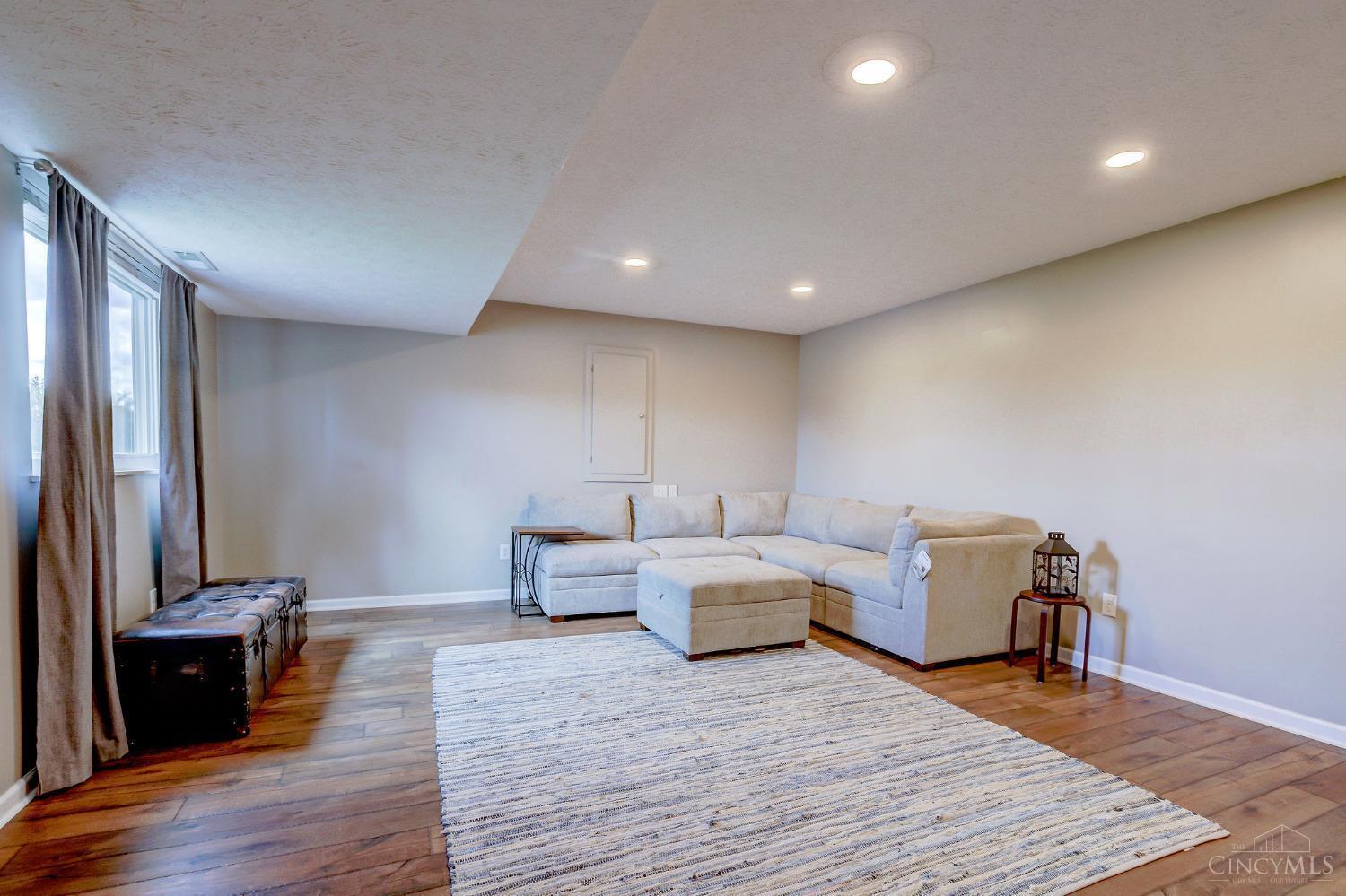 4041 Shaker Road Franklin, OH 45005 - Photo 22 of 38 Gallery Image 22