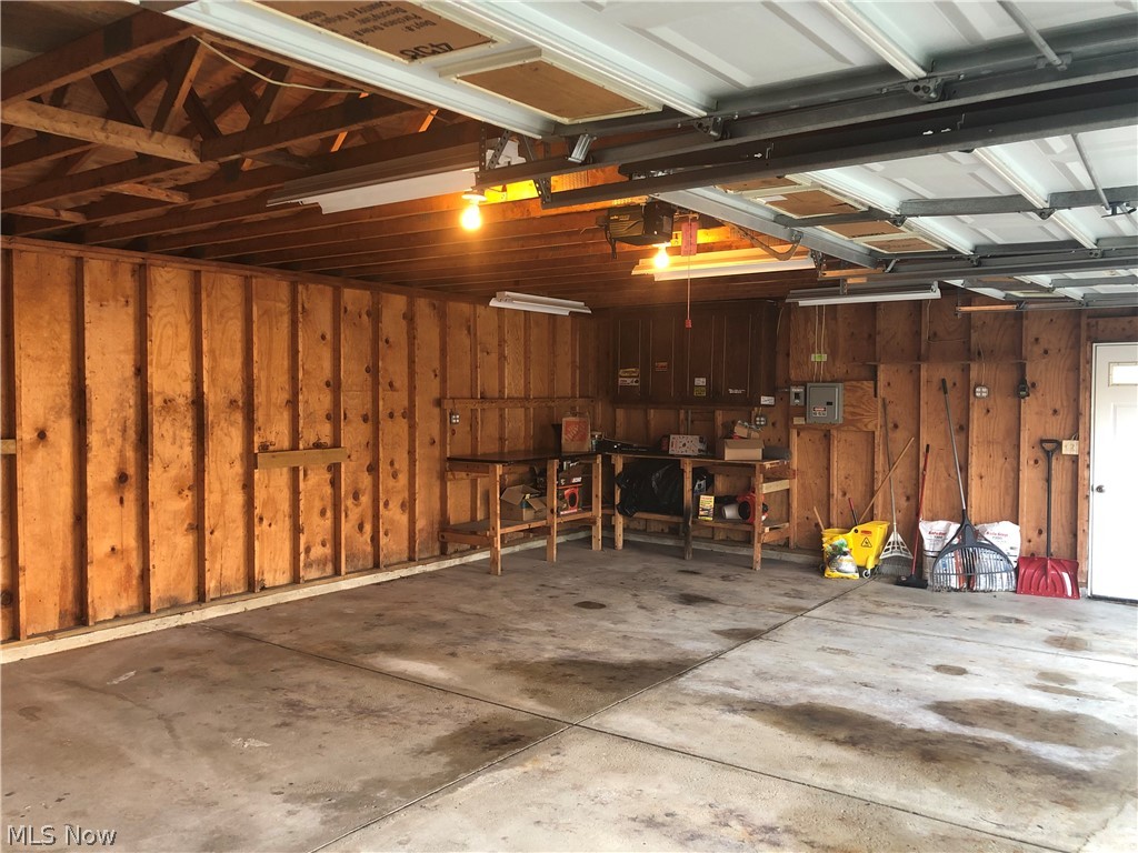 5180 Edenhurst Road Cleveland, OH 44124 - Photo 9 of 30