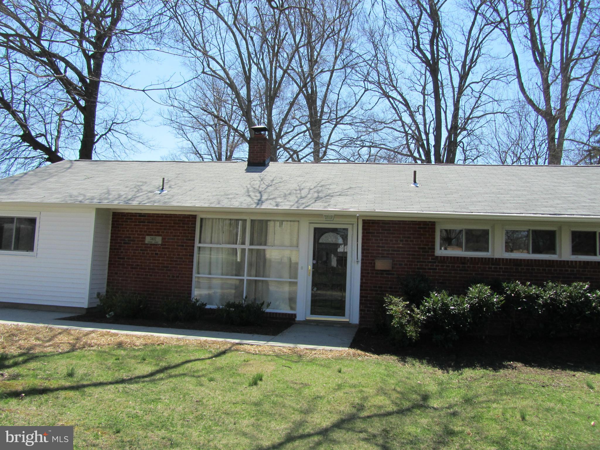 7402 Exmore Street Springfield, VA 22150 - Photo 7 of 29 Exterior (Front)