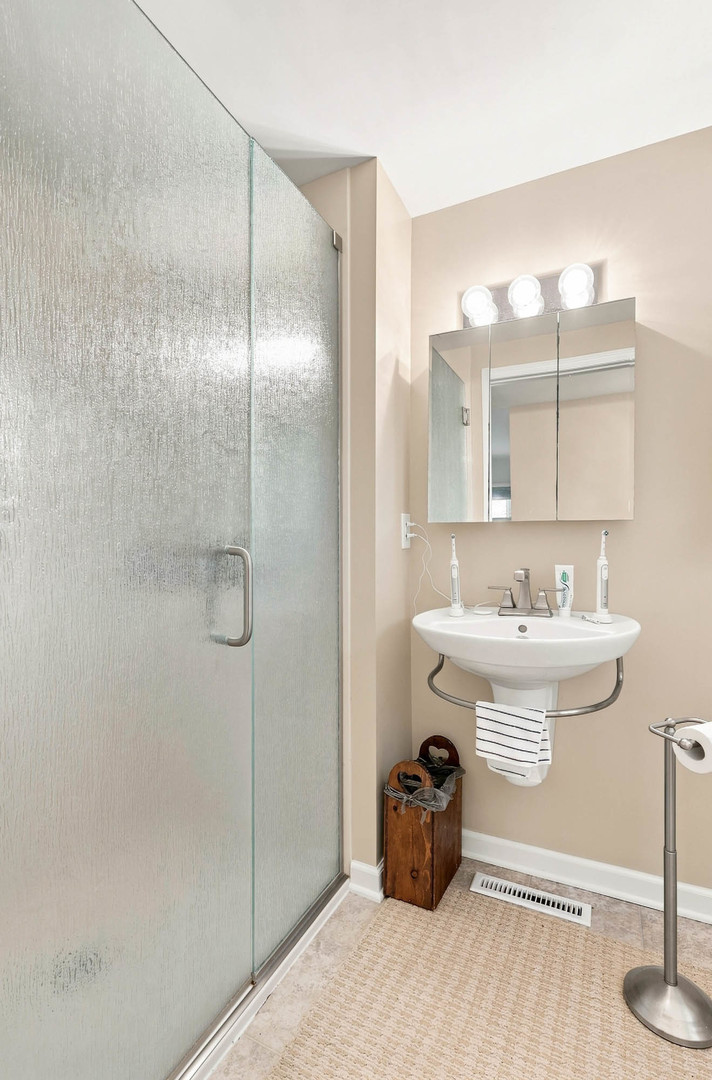 5079 Coachman Road Bettendorf, IA 52722 - Photo 33 of 43 Gallery Image 33