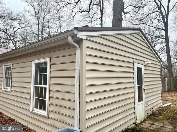 $1,650 | 208 Telegraph Road, Stafford, VA 22554