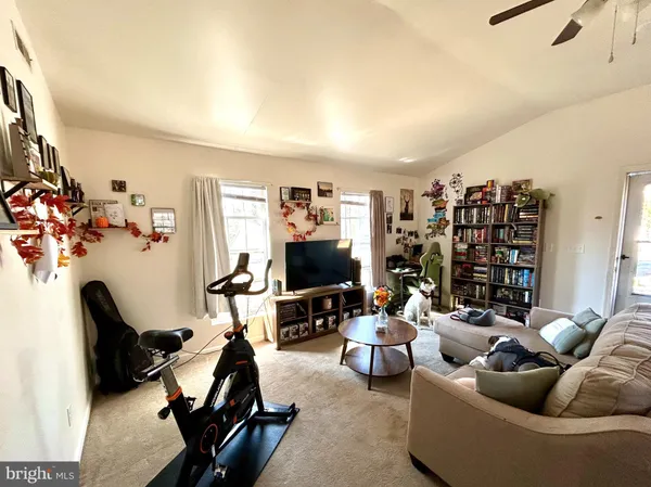 $1,650 | 208 Telegraph Road, Stafford, VA 22554