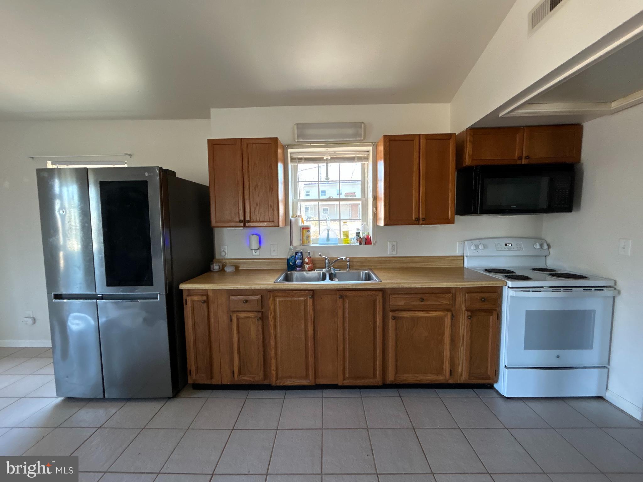 208 Telegraph Road Stafford, VA 22554 - Photo 5 of 10