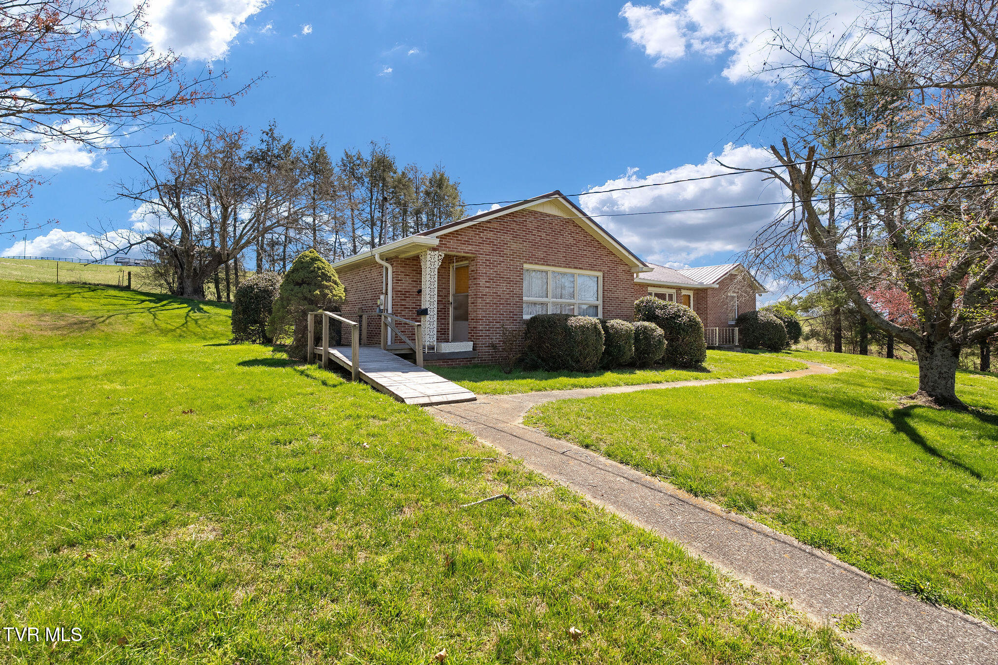 431 Bowmantown Road Telford, TN 37690 - Photo 3 of 54 DSC08777