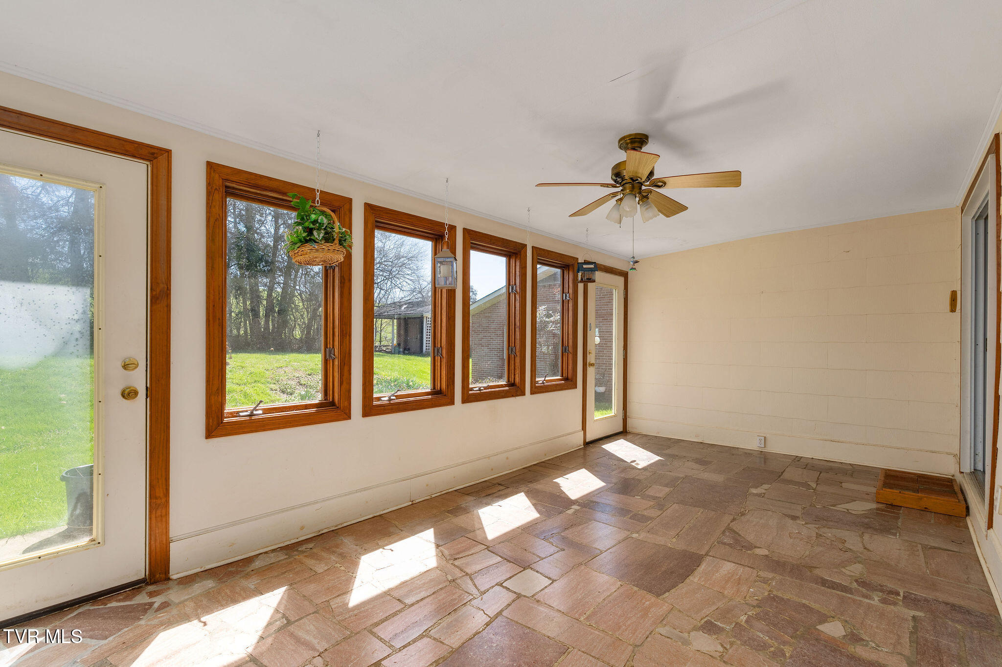 431 Bowmantown Road Telford, TN 37690 - Photo 34 of 54 DSC08658