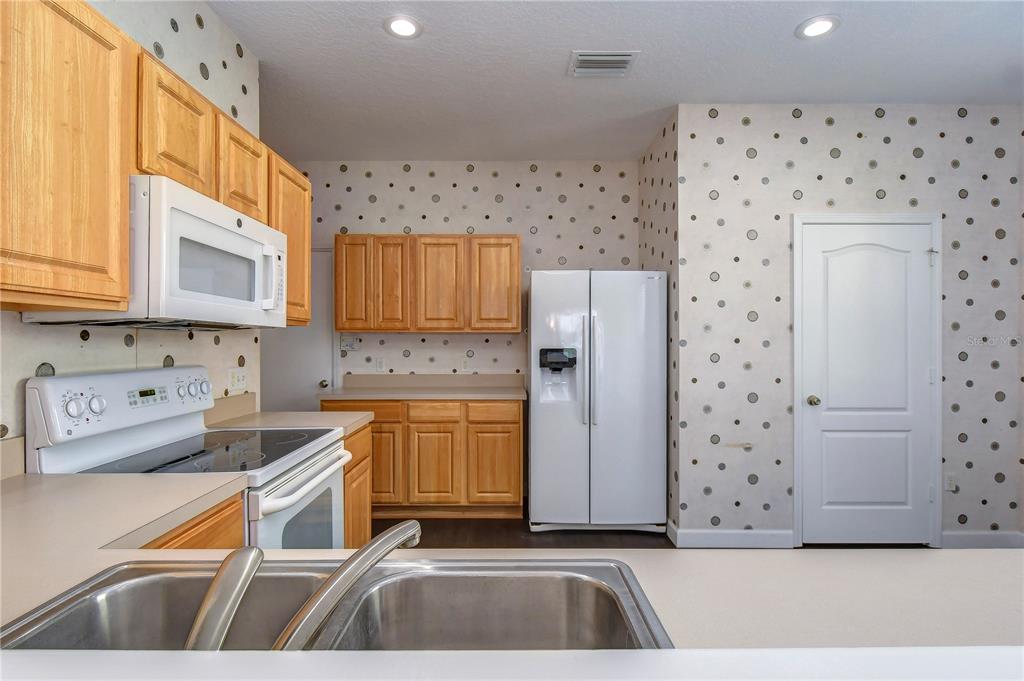 4744 Pond Ridge Drive, Unit 1 Riverview, FL 33578 - Photo 6 of 27
