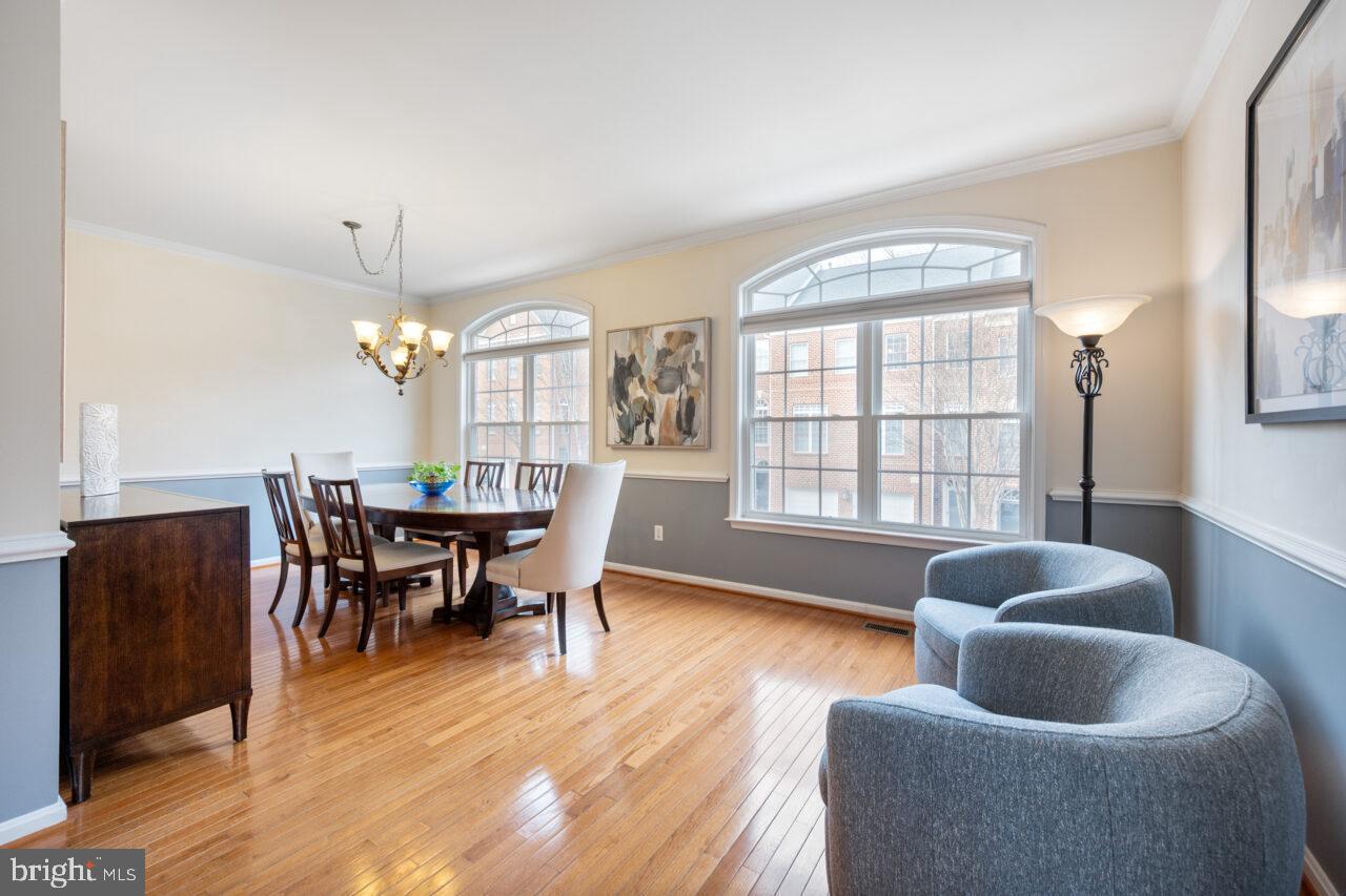 47799 Scotsborough Square Sterling, VA 20165 - Photo 17 of 53 a living room with furniture and wooden floor