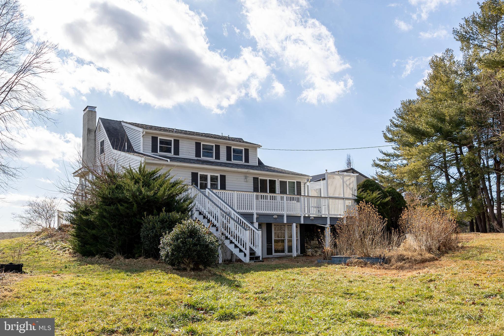 384 Perry Road Winchester, VA 22602 - Photo 9 of 57