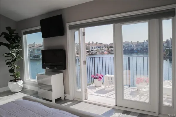 $6,000 | 3726 Montego Drive, Huntington Beach, CA 92649