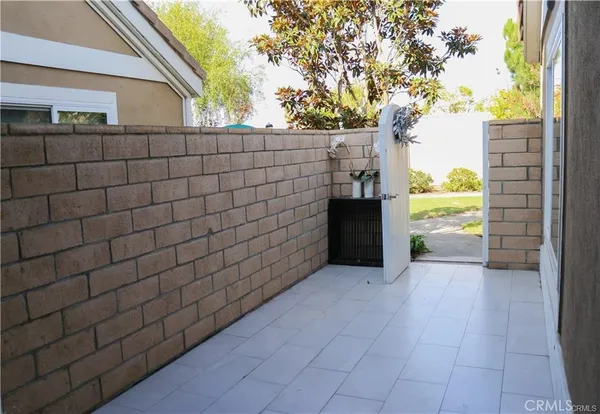 $6,000 | 3726 Montego Drive, Huntington Beach, CA 92649