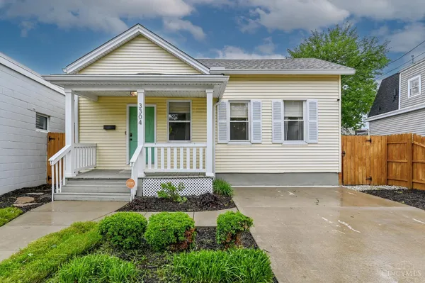 $2,000 | 3304 Brotherton Road, Cincinnati, OH 45209