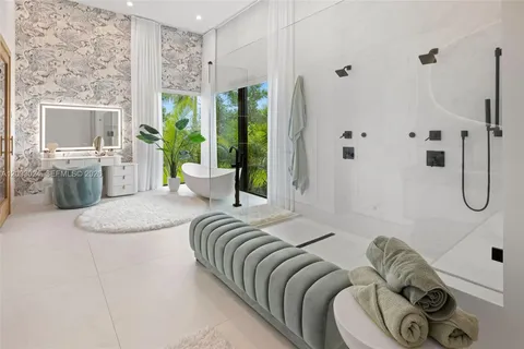 $5,985,000 | 14910 Southwest 16 Court, Fort Lauderdale, FL 33325