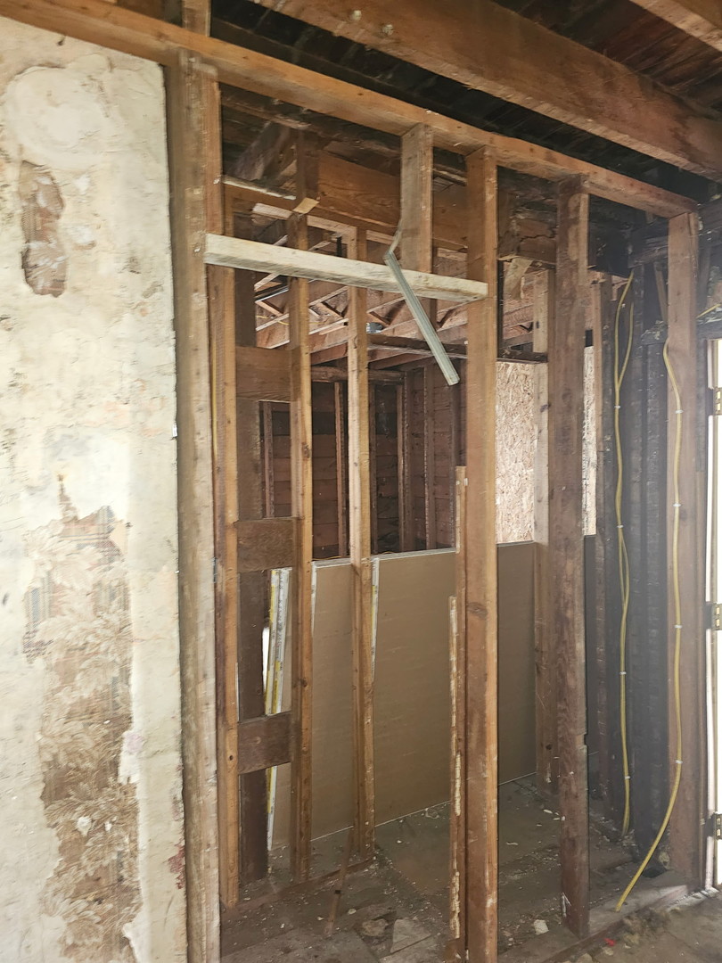 402 6th Avenue Rock Falls, IL 61071 - Photo 8 of 9 a view of a front door of a house