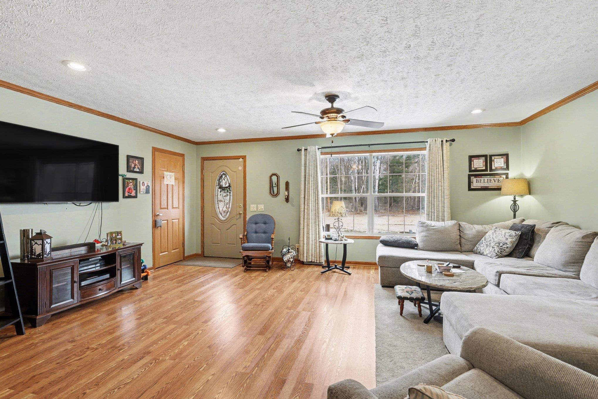 2510 Martin Road Beaverton, MI 48612 - Photo 9 of 33