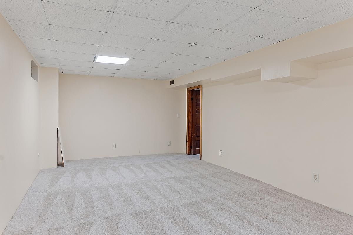 346 Main Dunstable Road Nashua, NH 03062 - Photo 32 of 40
