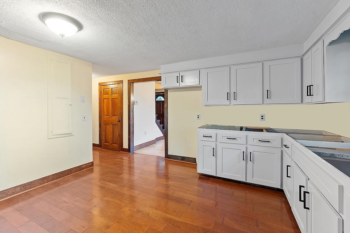 346 Main Dunstable Road Nashua, NH 03062 - Photo 4 of 40