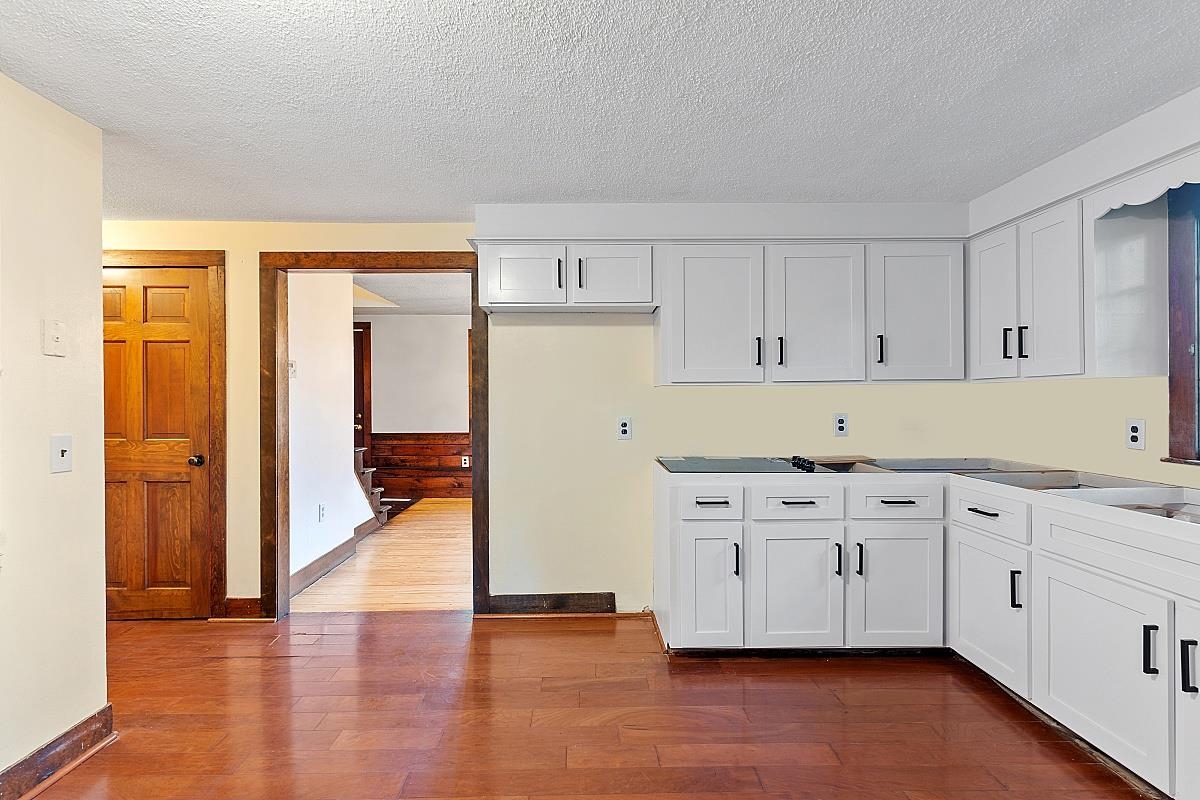 346 Main Dunstable Road Nashua, NH 03062 - Photo 5 of 40
