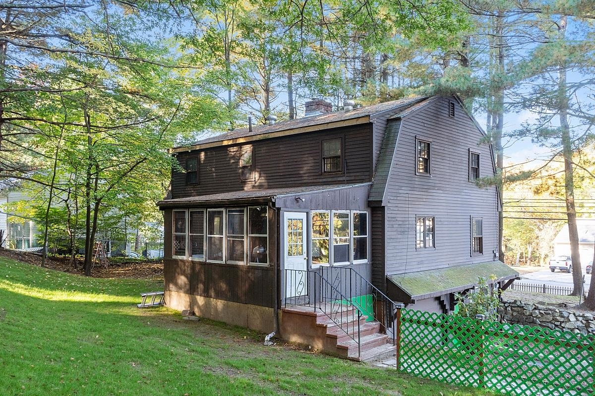 346 Main Dunstable Road Nashua, NH 03062 - Photo 6 of 40