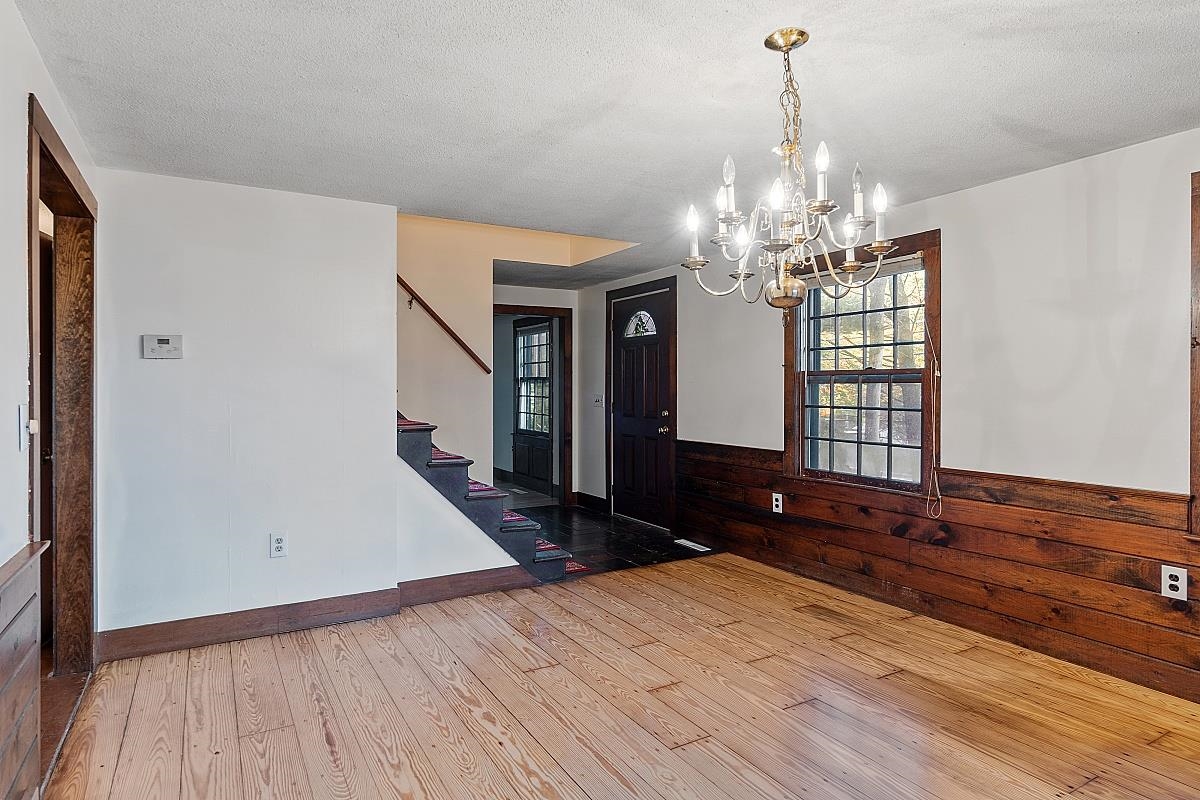 346 Main Dunstable Road Nashua, NH 03062 - Photo 9 of 40