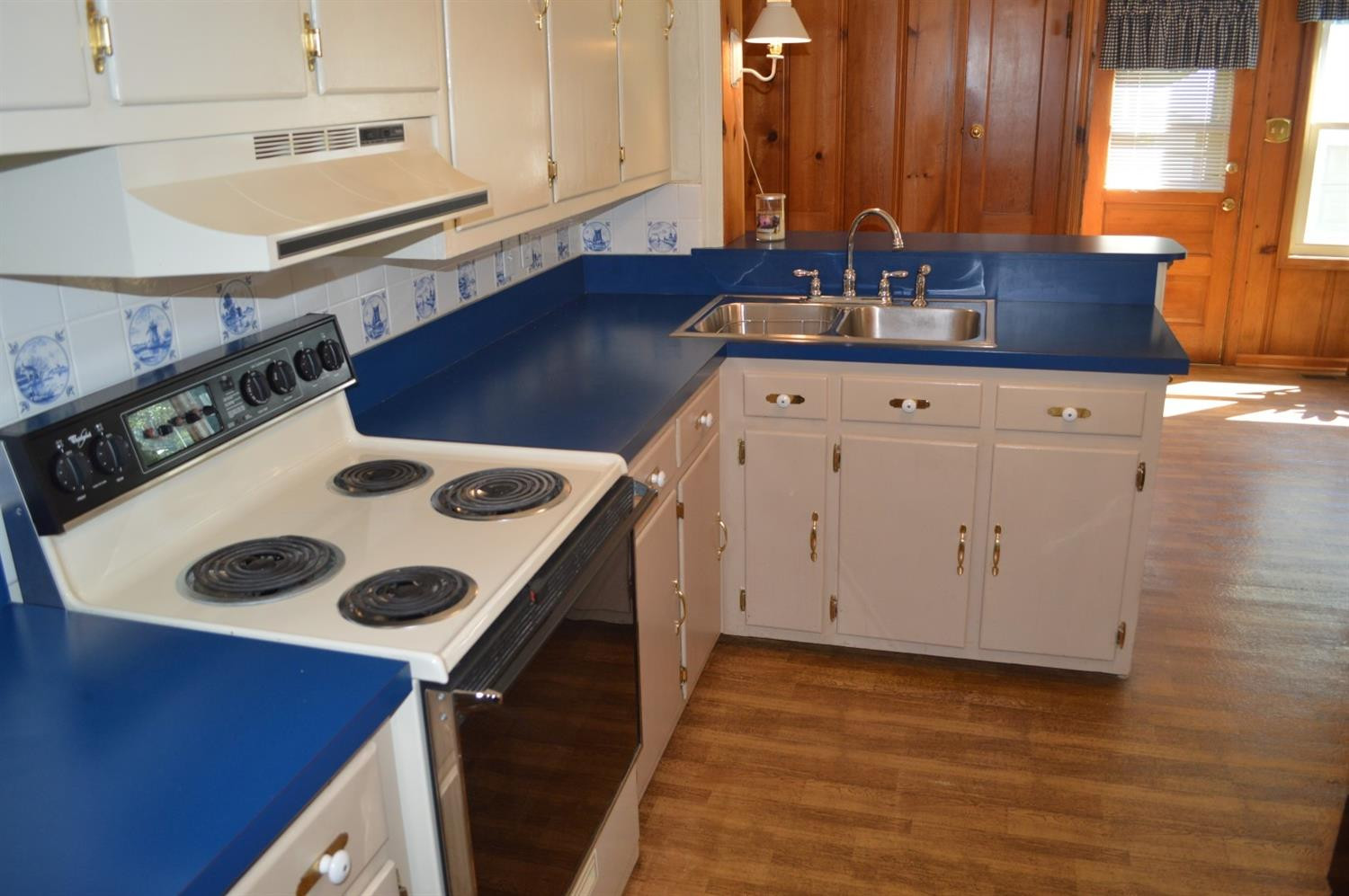 421 Cochran Road Lexington, KY 40502 - Photo 8 of 40 Listing Photo