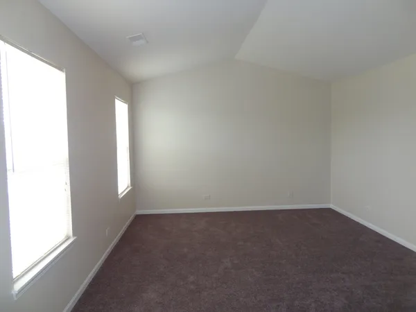 $2,099 | 2154 Cypress Court, Unit 2154, Montgomery, IL 60538