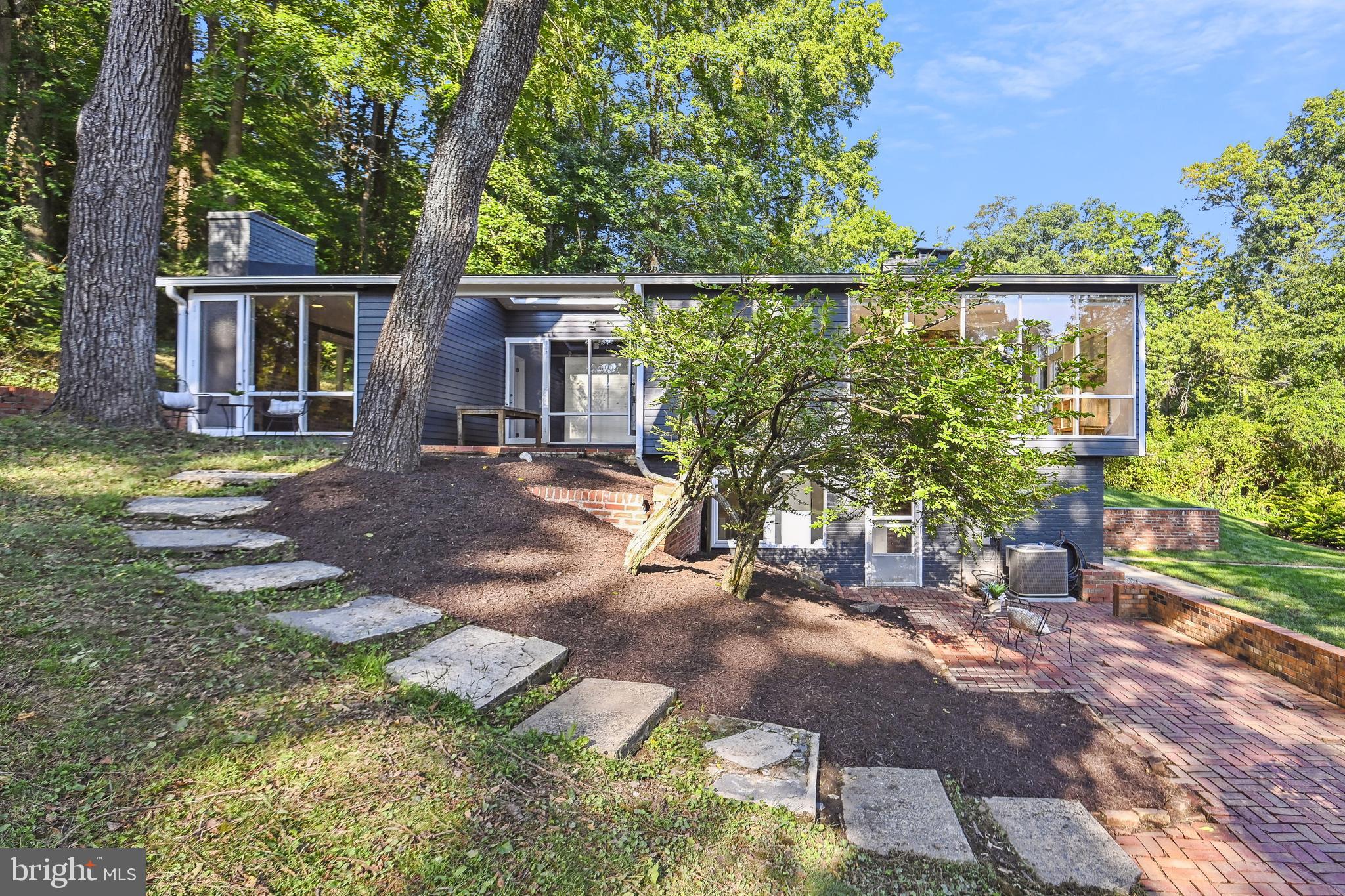 7302 Rippon Road Alexandria, VA 22307 - Photo 1 of 45
