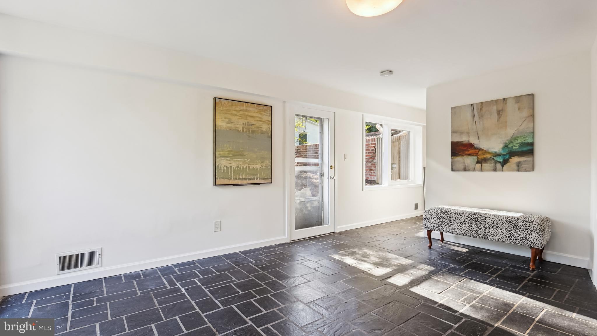 7302 Rippon Road Alexandria, VA 22307 - Photo 34 of 45